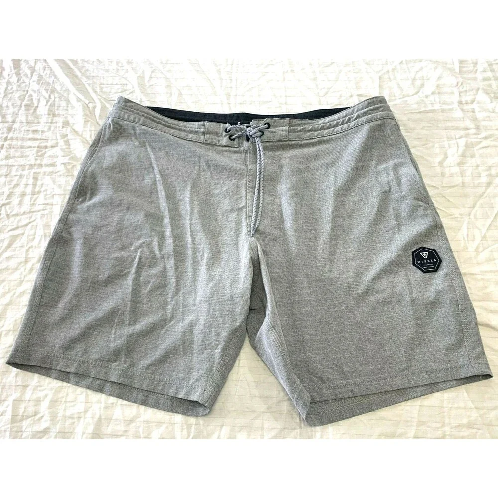VISSLA MENS SWIM SHORTS SIZE 38